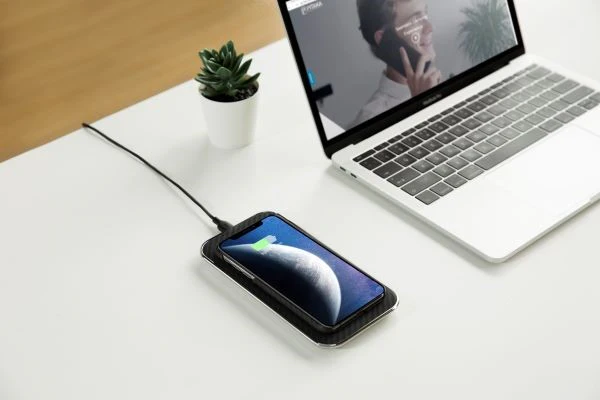 wireless charger at desktop
