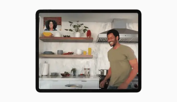 center stage feature on the iPad Pro 2021 12.9 inch