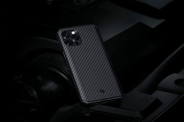 Protective phone case for iPhone 12 with MagSafe, magnetic and slim iPhone 12 case