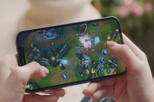 Playing games for a long time will heat up the iPhone