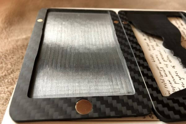 Magnetic card holder of the MagEZ Digital Travel Kit from PITAKA