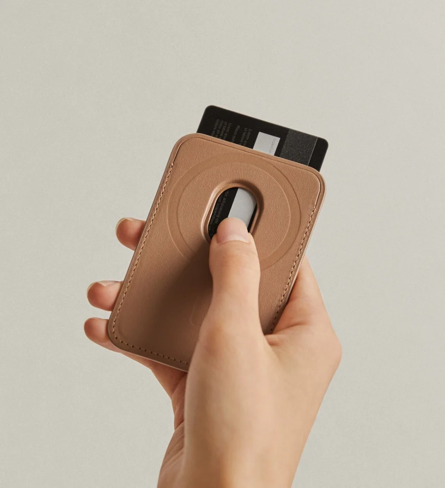 Magnetic Woven Wallet