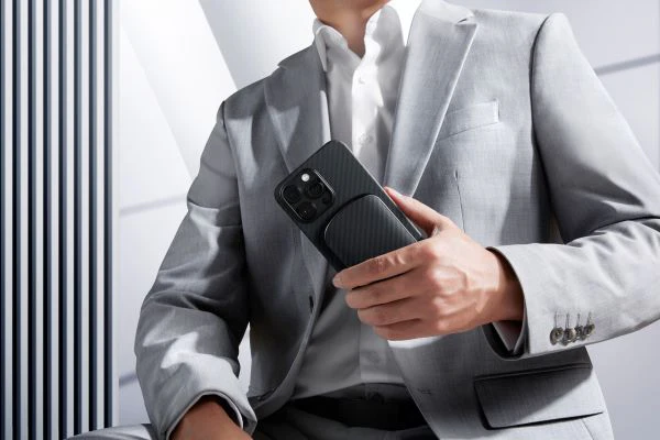 pitaka power bank magez battery pack