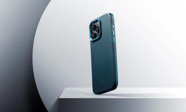 protective iphone 15 pro max case from pitaka aramid fiber
